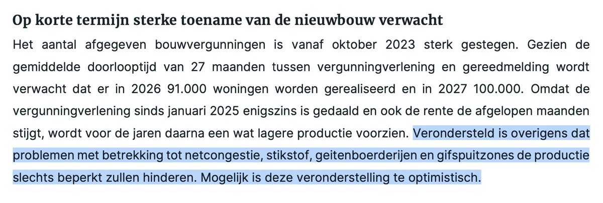 SimoneSays123's tweet photo. Op 1 juli stuurt ze het rapport naar de Kamer en zet Volkshuisvesting online: 

"In 2027 kunnen 100.000 nieuwe woningen worden gerealiseerd, zo verwacht ABF Research.” En om de euforie nog een beetje aan te dikken valt er te lezen "Realisatie van 100.000 nieuwe woningen zou voor het eerst sinds het begin van de jaren negentig zijn." 🤥

Wat NIET in het goed nieuwsbericht staat, maar wel in dezelfde alinea van de prognose 100.000 woningen in het ABF rapport (blz 5): "Verondersteld is dat netcongestie.... de productie slechts beperkt hindert. Mogelijk is die aanname te optimistisch." Serieus? Iedereen weet al jaren dat het net het grootste probleem is en niet de mooie bouwplannen. In het model zijn dan ook NIET de GROTE problemen met het net meegenomen. Alleen deze 2 zinnen in, wellicht om zich later achter te verschuilen?

Wat nog veel kwalijker is, Douchemunt heeft ABF na het lezen van het rapport NIET teruggefloten en ook GEEN opdracht gegeven om netcongestie wel door te laten rekenen in het model.

➡️https://t.co/nrKXwMDMpi
➡️r

🧵2/3
