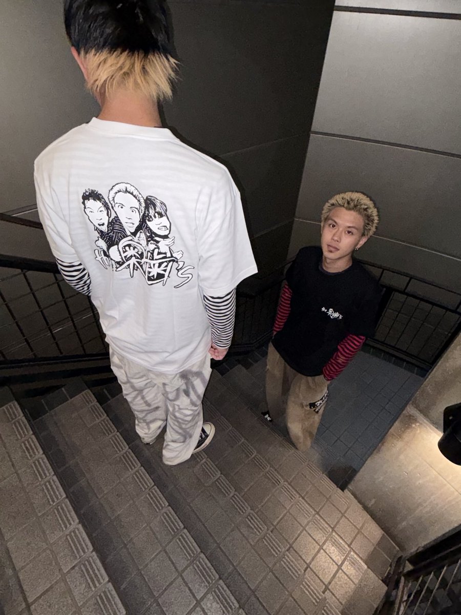 okuba_010101's tweet photo. ♦︎the奥歯’s Tシャツ 🆕
¥3,500
シュントMサイズ/ハルマLサイズ着用

♦︎ダメージボーダーロンT 🆕
¥5,000
ONE SIZE
※古着加工をしているため個体差があります

《model》
シュント/ ハルマ▶︎身長170cm
スタッフ▶︎身長156cm

先行物販 16:30-17:30 https://t.co/3iz2evnNhM