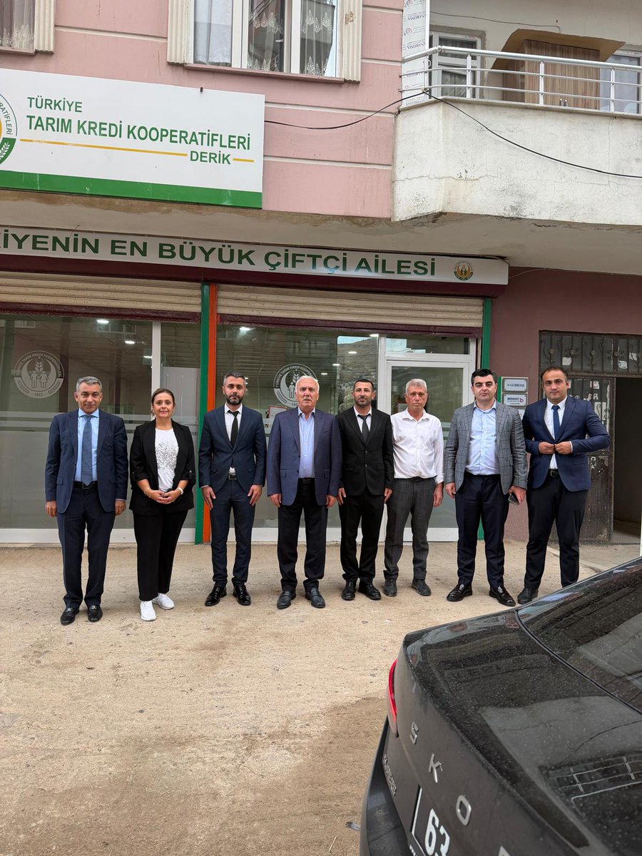 tarimkredi's tweet photo. Tarım Kredi Genel Müdürü Hüseyin Aydın ve Genel Müdür Yardımcısı Mehmet Okan Ateş, Diyarbakır’daki Çınar Kooperatifi ile Mardin ilinde bulunan Mardin, Kızıltepe, Derik ve Mazıdağı kooperatiflerini ziyaret ederek incelemelerde bulundu. https://t.co/qPwjeeO7r1
