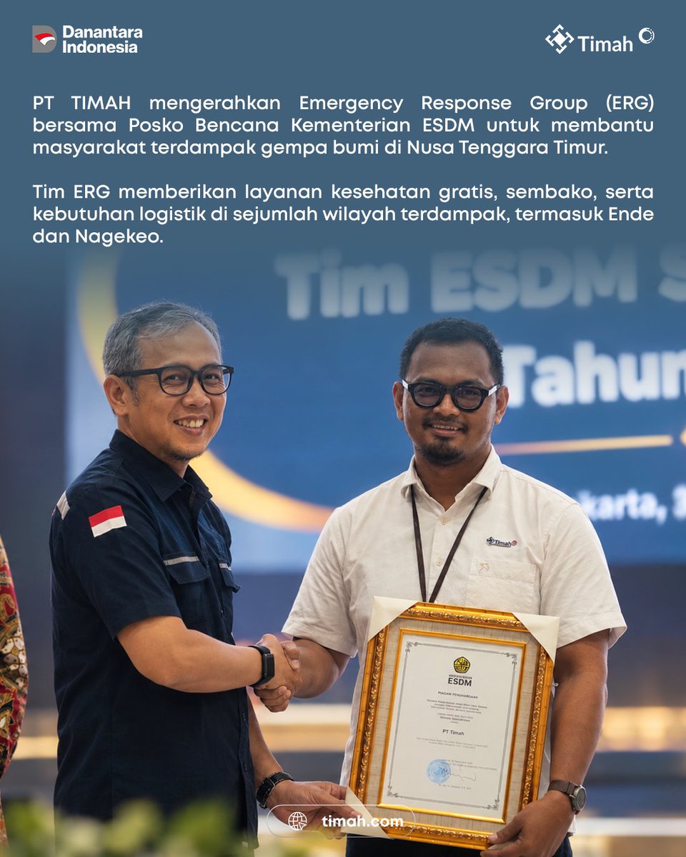Official_TIMAH's tweet photo. Bersama Posko Bencana Kementerian ESDM, Tim ERG hadir di Ende dan Nagekeo melalui layanan kesehatan gratis, bantuan sembako, serta dukungan logistik bagi masyarakat terdampak. https://t.co/32rHJBcK8I