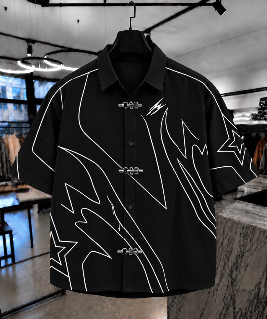 Josh_bolu's tweet photo. PREMIUM HIGH QUALITY LUXURY UNISEX SHIRT AVAILABLE FOR 25K 

Dm to order📦 ✅ or click on the Link in bio to order 👌🏼✌️💪

Day 124 of tagging and begging @DONJAZZY  to help my business become physical 🙏 https://t.co/RvUaCtVbVl