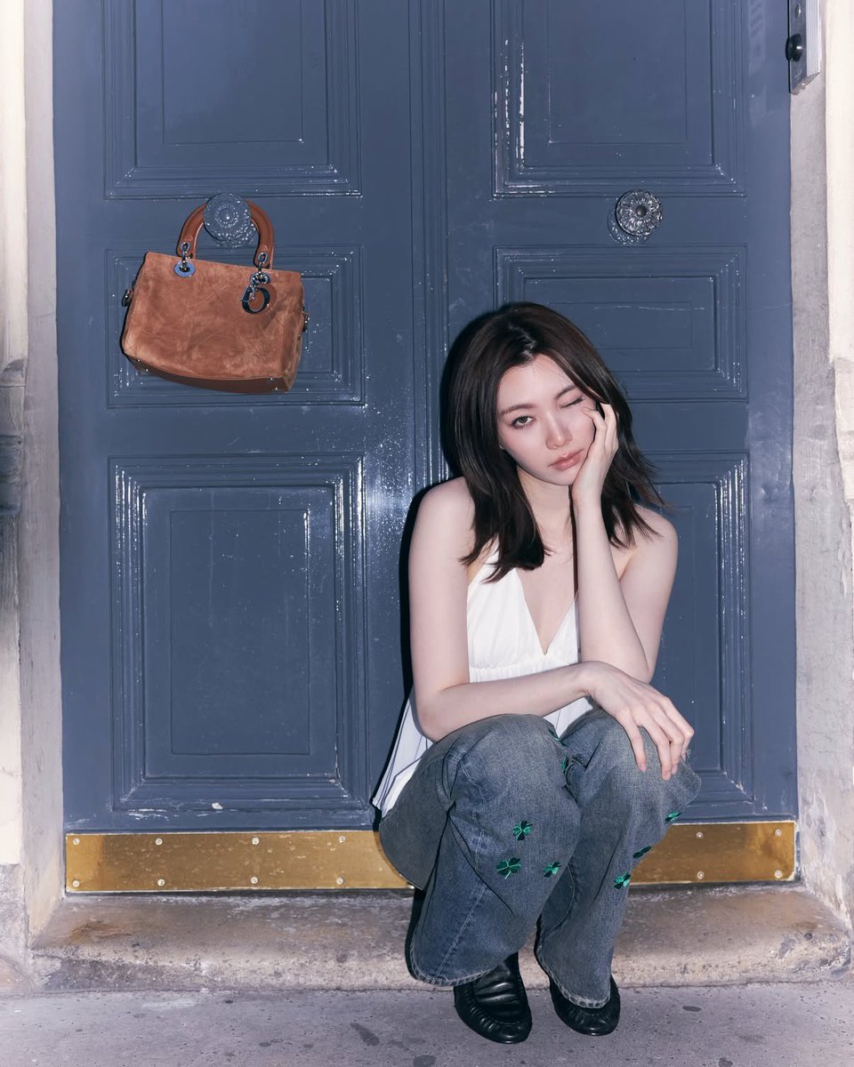 nongplaaaaa's tweet photo. กรี๊ดดดดดดดดด ทุกคนคะะะ หนูออมมาลงลุคนี้แล้ววว อหห ผมเข้าใจคุณหลิงทุกอย่าง ยอมค่ะ ยอมมม

#LingOrmDiorSummer27 
#Ormkornnaphat https://t.co/YPInfrnhYA