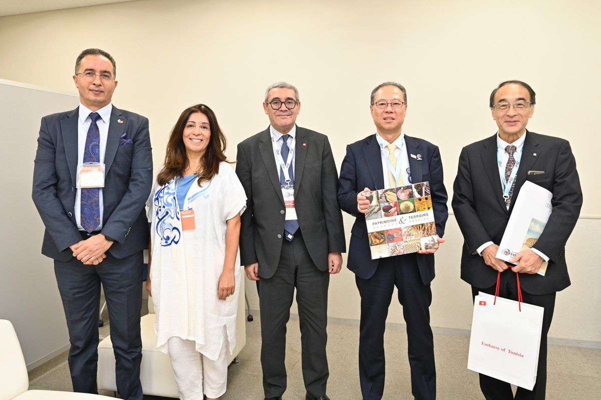 EmbassyTokyo's tweet photo. 9月24日～27日、東京で開催された「ツーリズムEXPOジャパン2026」に出展しました🇹🇳

世界遺産をはじめ、ゴルフやタラソテラピーなど、チュニジアの多彩な観光の魅力を紹介しました。

また、シャッフラ大使は日本旅行業協会（JATA）の百木田康二理事と、観光客の誘致に向けた意見交換を行いました。 https://t.co/0KRL7AZMs7