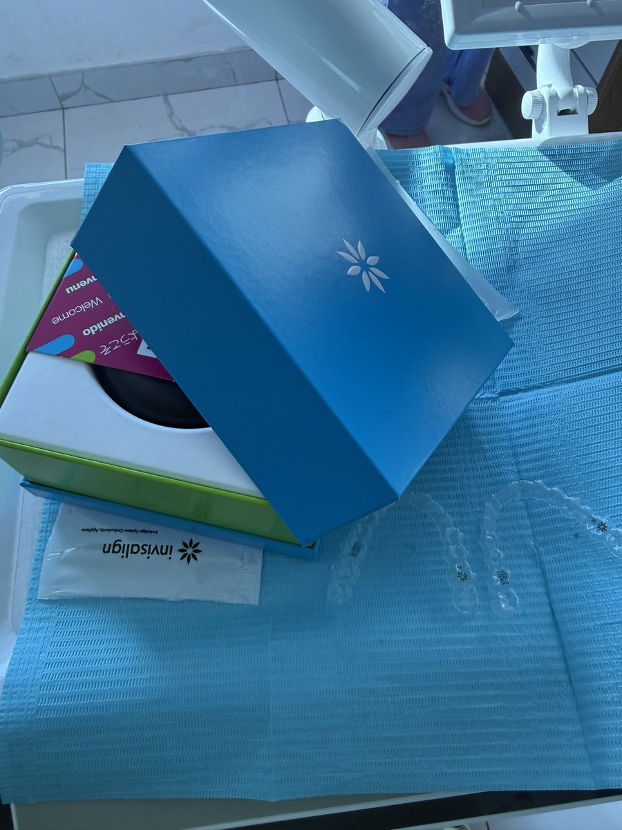 Branicemercy's tweet photo. Another good day to start your smile transformation 🥳 with us . You bring the teeth we bring the specialists 🤝 https://t.co/ifddRs478N