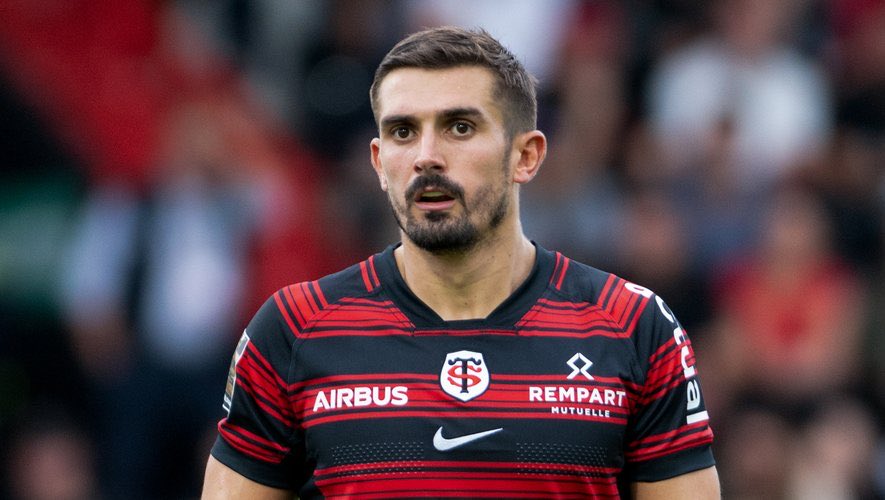 El_toulous1's tweet photo. 🚨 Thomas Ramos, prévu titulaire pour le déplacement à Castres demain, se serait blessé à l'entraînement hier. 

Il ne devrait pas pouvoir tenir sa place et devrait être remplacé en numéro 10 par Mallia. 

En espérant que sa blessure à la cuisse ne soit pas grave… 

#COST https://t.co/1Mq2EijedA