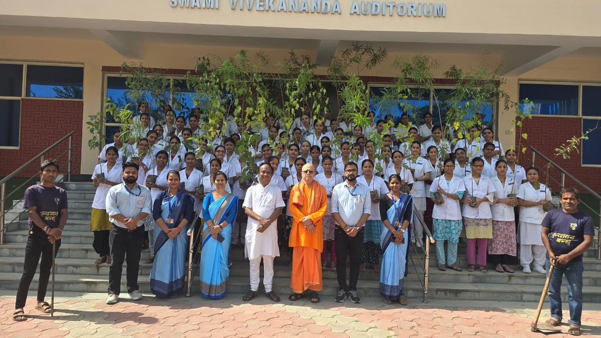 FVrindavan's tweet photo. On the occasion of Gandhi Jayanti, Friends of Vrindavan and Ramakrishna Mission Sevashrama, Vrindavan, jointly organised a tree plantation drive on the hospital campus. As part of the initiative, 90 trees were planted by the students of Ramakrishna Mission Nursing School. https://t.co/9Ix7BwsXRZ