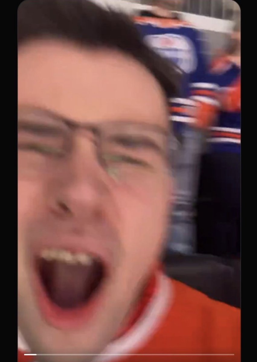 thecorntom69112's tweet photo. @oilersjayscan @HabsolutlyGoat @Shacker78 @Mrslaurvv @SSpence84533 Thats what you are😂😂🐖🐖🤮🤮disgusting human being https://t.co/qT74uxXS9T