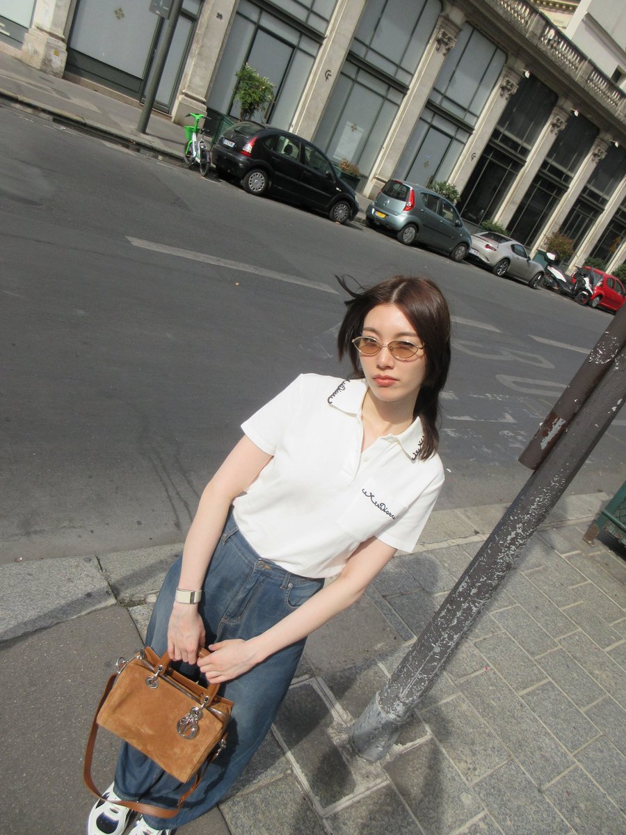 OrmKornnaphatCN's tweet photo. Orm  IG   update「20261002」

🤍  Paris, lately with @Dior 

Don’t forget to 𝑳𝑰𝑲𝑬, 𝑪𝑶𝑴𝑴𝑬𝑵𝑻, 𝑺𝑯𝑨𝑹𝑬, 𝑫𝑶𝑼𝑩𝑳𝑬-𝑻𝑨𝑷, and 𝑺𝑨𝑽𝑬 on Instagram.

Part1

#OrmKornnaphat
#OrmKornnaphatDiorSummer27
#Dior #DiorSummer27 #PFW
@ormmormm @XFashion https://t.co/349FW9wKC9