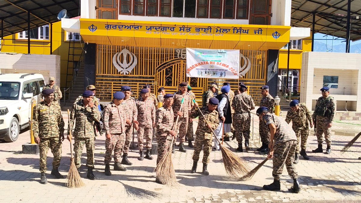 84BNCRPF's tweet photo. The programme featured a Mega Cleanliness Drive, “Ek Ped Maa Ke Naam” plantation drive, Prabhat Pheri, and felicitation of Safai Mitras in recognition of their contribution towards cleanliness at Gurudwara, Batote, Ramban on 02 Oct 26.#SwachhBharatDiwas #SwachhataHiSeva #SHS2026 https://t.co/NJInreapy9