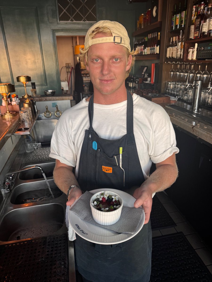 sethtuma's tweet photo. I'm made new dessert can you tell how happy I am https://t.co/qfaYJvRoto