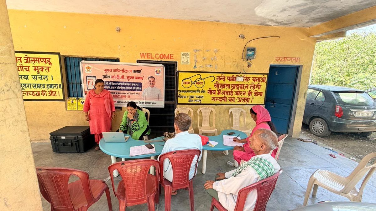 stsnadaun's tweet photo. 100 दिवसीय अभियान के तहत गांव Sohari नादौन जिला हमीरपुर में उच्च जोखिम जनसंख्या के लिए निक्षय शिविर आयोजित किया गया, जिसमें 85 छाती के एक्स-रे किए गए और 4 संभावित मरीज चिन्हित हुए,जिनके नमूने NAAT जांच के लिए भेजे गए।टीबी मुक्त भारत की ओर बढ़ते कदम! 01/10/2026 https://t.co/A0u7ZWJacS