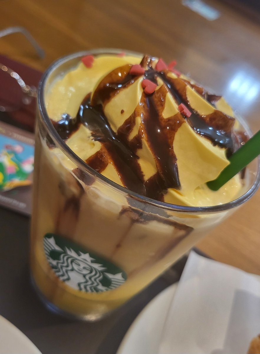 michiru_tuki's tweet photo. 上のクリーム苦手かもぉ…… https://t.co/4rZQJIgbfO