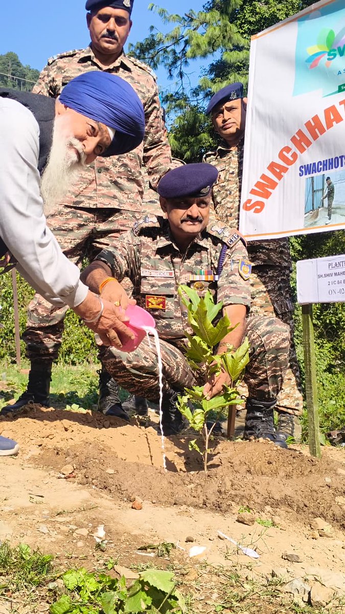 84BNCRPF's tweet photo. The programme featured a Mega Cleanliness Drive, “Ek Ped Maa Ke Naam” plantation drive, Prabhat Pheri, and felicitation of Safai Mitras in recognition of their contribution towards cleanliness at Gurudwara, Batote, Ramban on 02 Oct 26.#SwachhBharatDiwas #SwachhataHiSeva #SHS2026 https://t.co/NJInreapy9