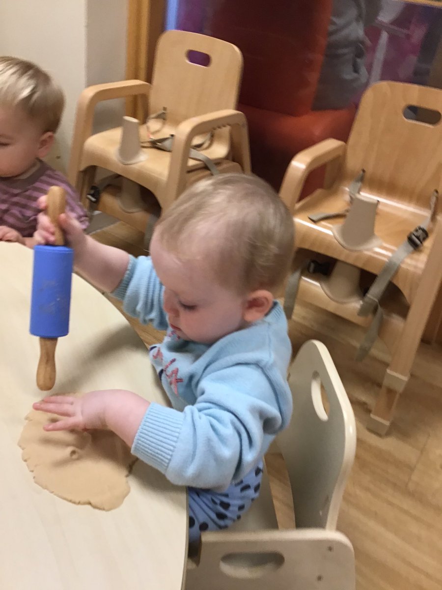 KincraigBabyRoo's tweet photo. On Wednesday we enjoyed using the diggers to make tracks in the play dough, we also used the cutters to make marks and we were very good at using our listening ears to follow simple instructions when she was asked to prod and poke the play dough. 🚜 #PD #EAD https://t.co/5w7ADIjJ1t