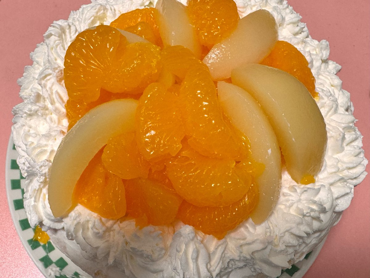 SHO4279's tweet photo. 誕生日だったから彼女がケーキ作ってくれた
美味しかった！！ https://t.co/GldkgizGbN