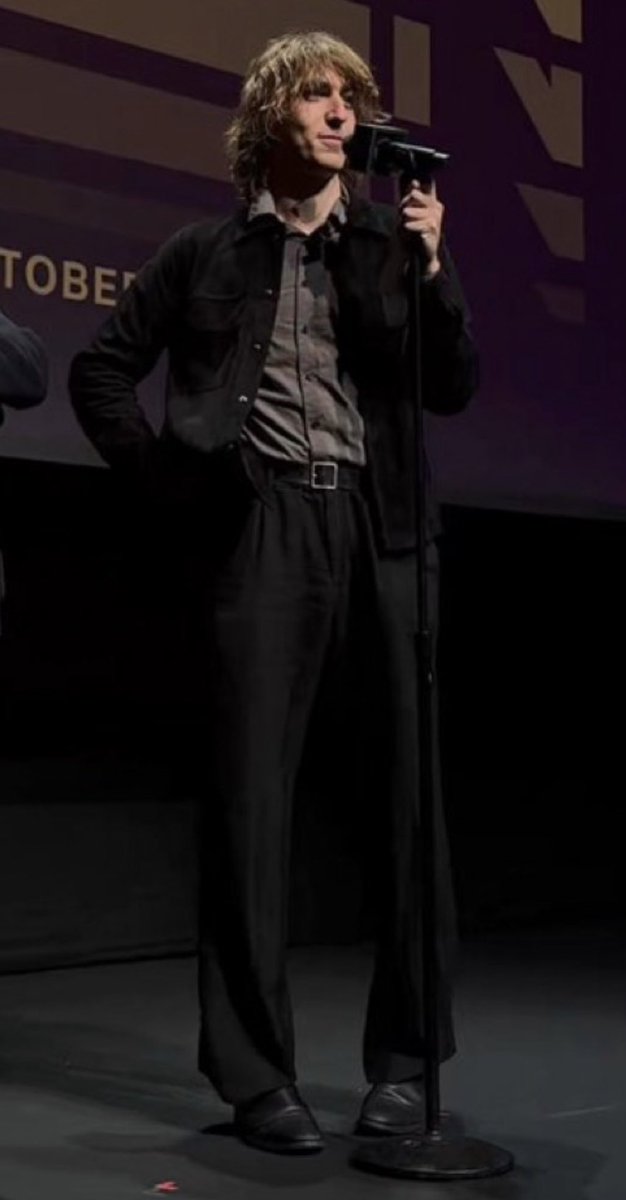 radiocuresz's tweet photo. broke out his sunday best https://t.co/nQxIpvepkG