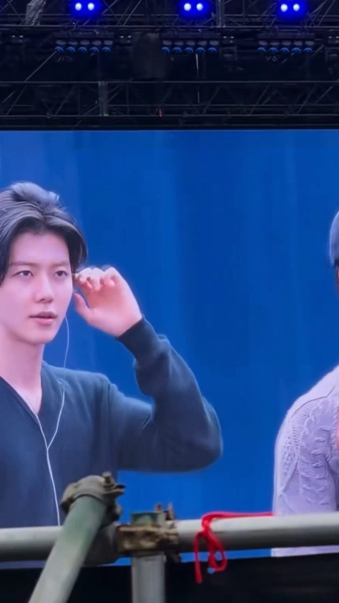 asjaemine's tweet photo. jaemin bareface🫠 https://t.co/N96k28mbb8