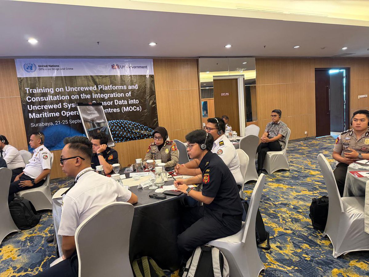 UNODC_BMB's tweet photo. @UNODC_BMB, with support from 🇬🇧 @FCDOGovUK, held specialised training and a national consultation in Surabaya, bringing together 🇮🇩 maritime law enforcement agencies to explore UAVs, USVs and integrated surveillance to strengthen maritime security and inter-agency cooperation. https://t.co/H01kdz1cZh