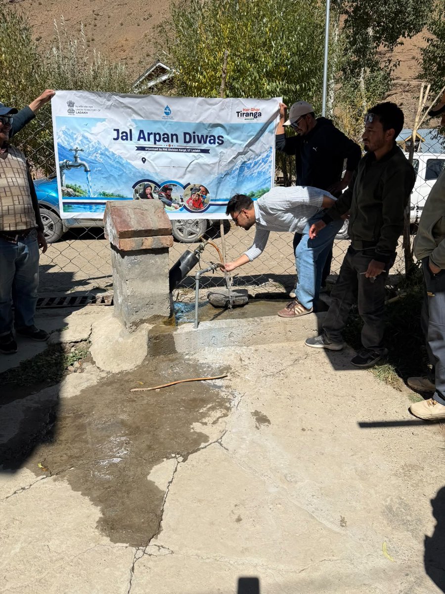 jjmkargil's tweet photo. Today, Under @jaljeevan_ , #jalarpandiwas was celebrated at Village Panikhar &amp; Prantee,Kargil with active participation of the community. An MoU was signed between PHED and VWSC members to strengthen community ownership &amp;ensure sustainable management of the WSS. 
#JJMReformUtsav https://t.co/RGf3uEwmsv