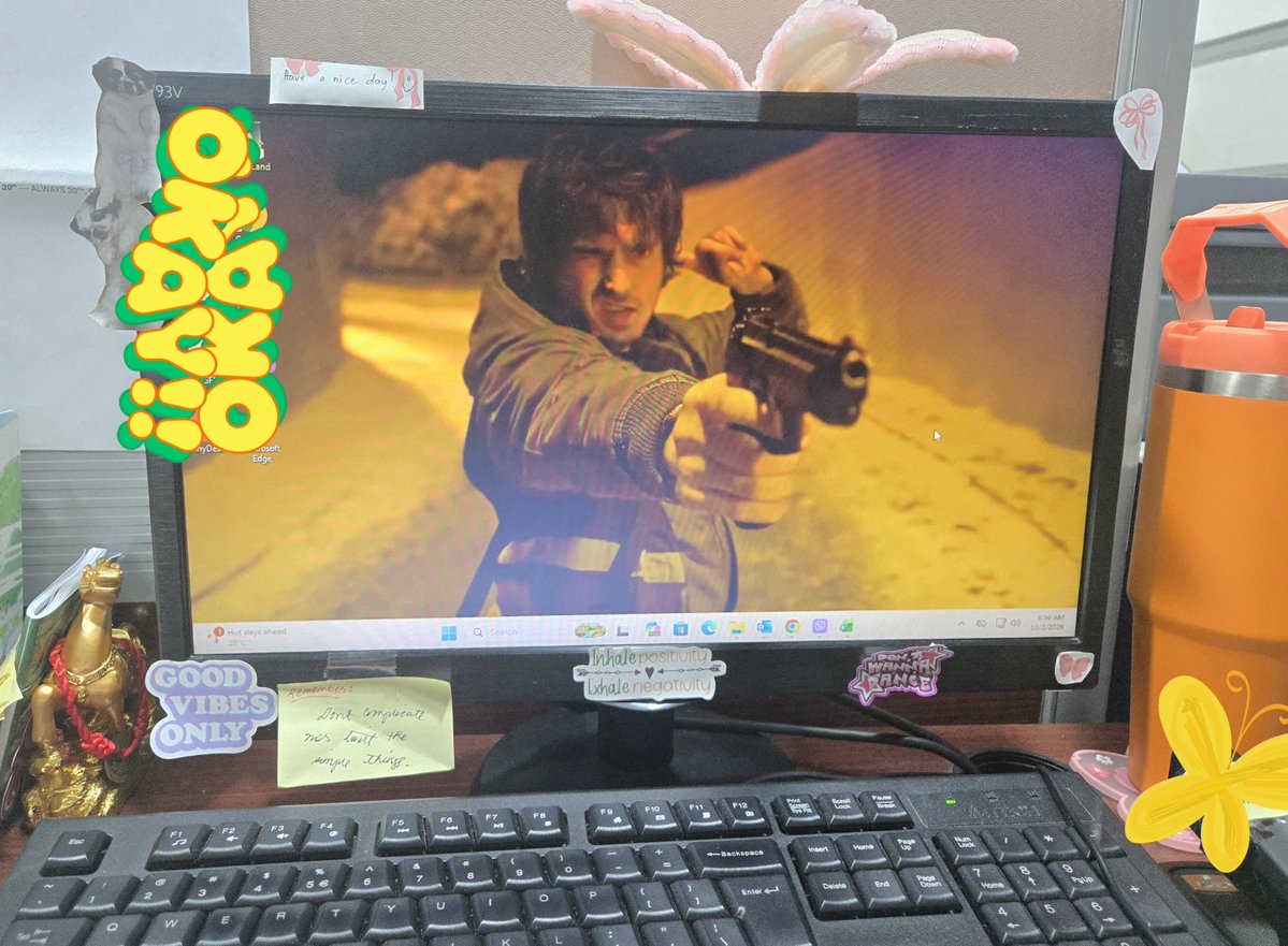 jaygardiners's tweet photo. i made bryan my work desktop wallpaper #IDGAF #BRYANHODUKAVICH4EVER #EMPLOYEDAF https://t.co/u8ZEmyTdRy