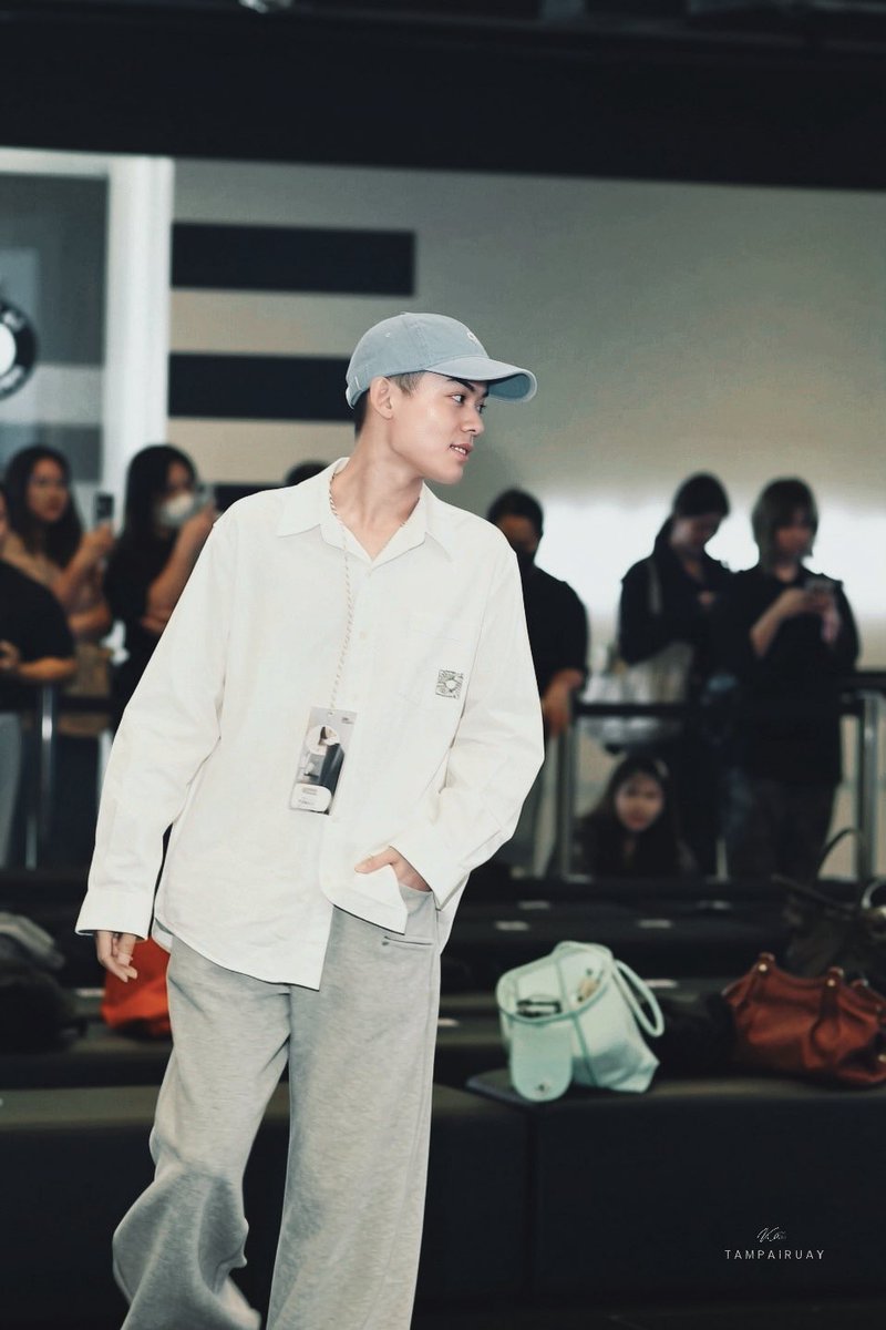 tampairuay_nano's tweet photo. [ Run-through]  #SiamCenterBIFW2026
พี่ญาณ diwaa!! 🔥#yugeneyannawat  

YUJEENYUGENE AT SIAM CENTER BIFW26
#SiamCenterBIFW2026xYUJEENYUGENE
@yugeneyaknonmak https://t.co/ovW6I2FDYH