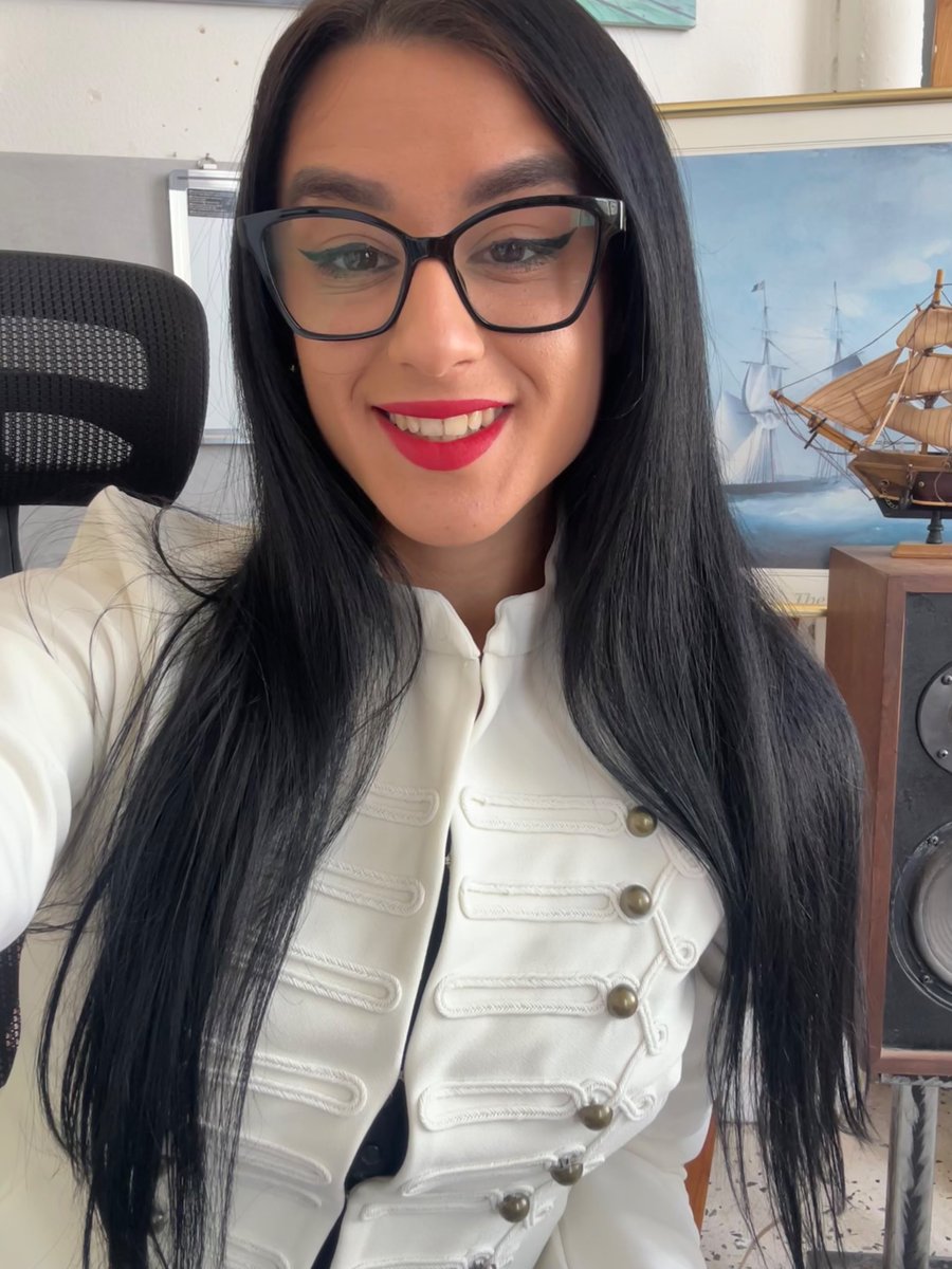 HaretinaK's tweet photo. I am a simple girl.
I am a patriot.
I believe in common sense.
I love history,
and I want to see Constantinople under Greek rule again. https://t.co/116UzkcI9U