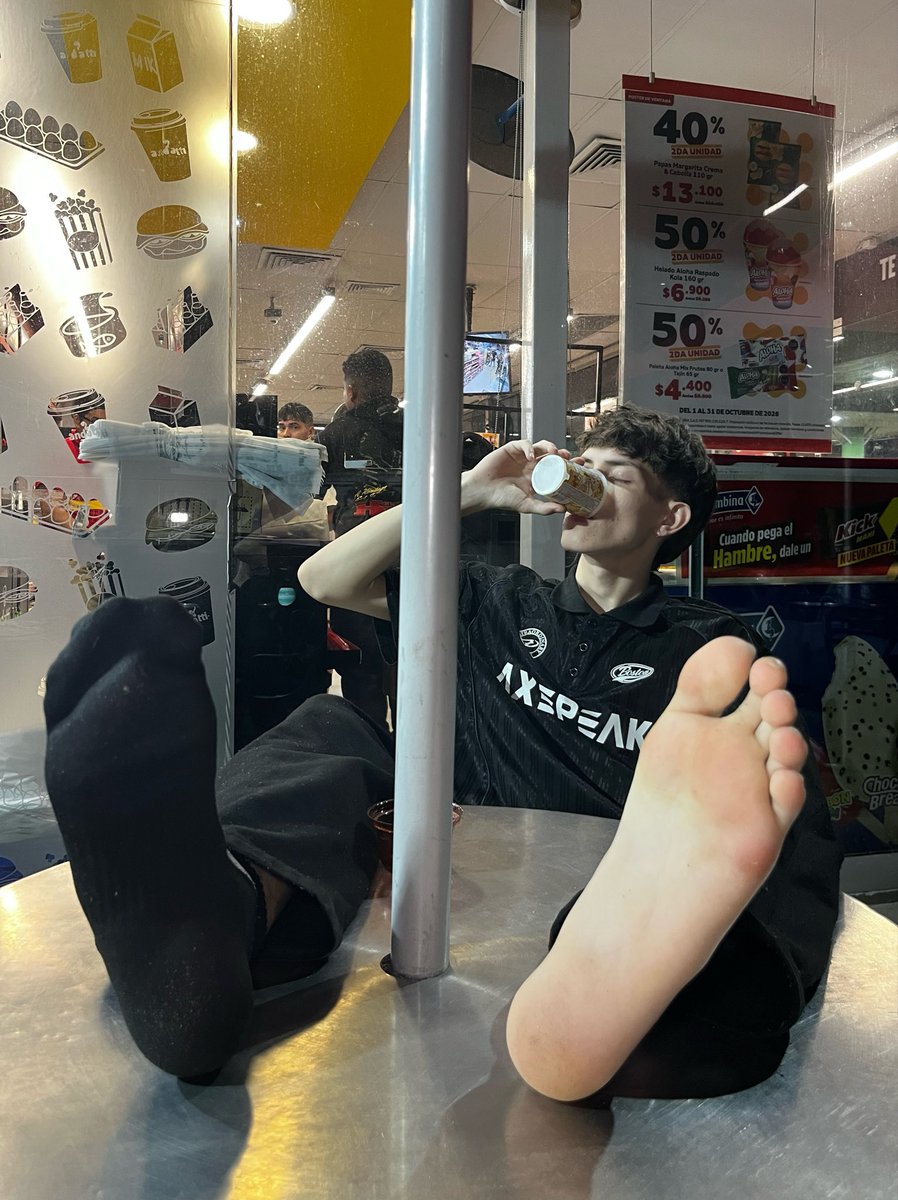 AlphaLuwi's tweet photo. Try to resist if you want. We both know how this ends 😈💸

#Findom #ATM #cashmaster https://t.co/4cEX90JgXk