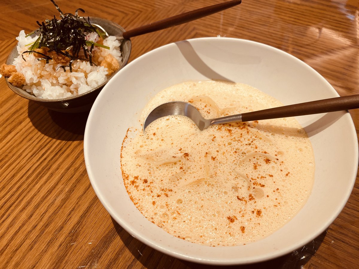 MichelinGuideUK's tweet photo. The move across Mayfair has obviously gone smoothly for Bar des Prés

#London 

NEW: https://t.co/KdwCnQcEdV https://t.co/LOieae69Uw