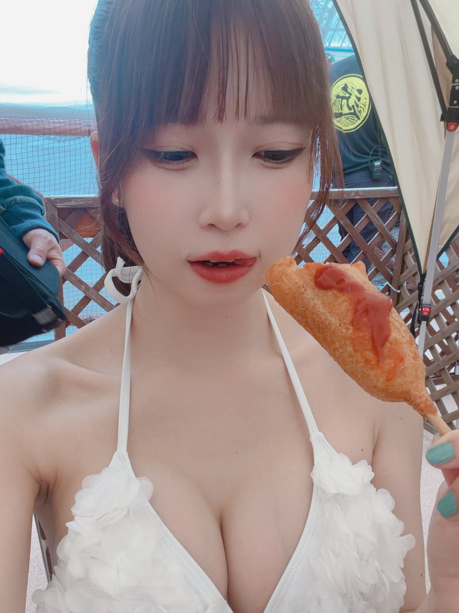 nene_partyon's tweet photo. 本日3部からパリオン😚

ねねは有難いことに香港や台湾の方にモテるのですが、言葉が通じない事も多くてそれでも翻訳使ってお話してくれて、好きなキャラクターのグッズプレゼントしてくれたり、応援してくれるんです皆さん🥹(毎日幸せ)

今日も沢山みんなとお話したい😎 https://t.co/iGECewBOAW