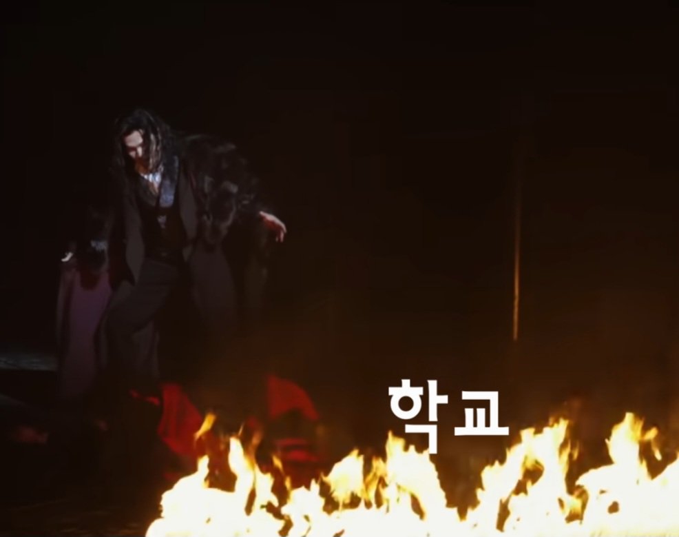 say_DONGSUK's tweet photo. 나도 진짜 하이드처럼 인격분리 실패한척 학교 불태우고싶다 https://t.co/xiqGV71QW5