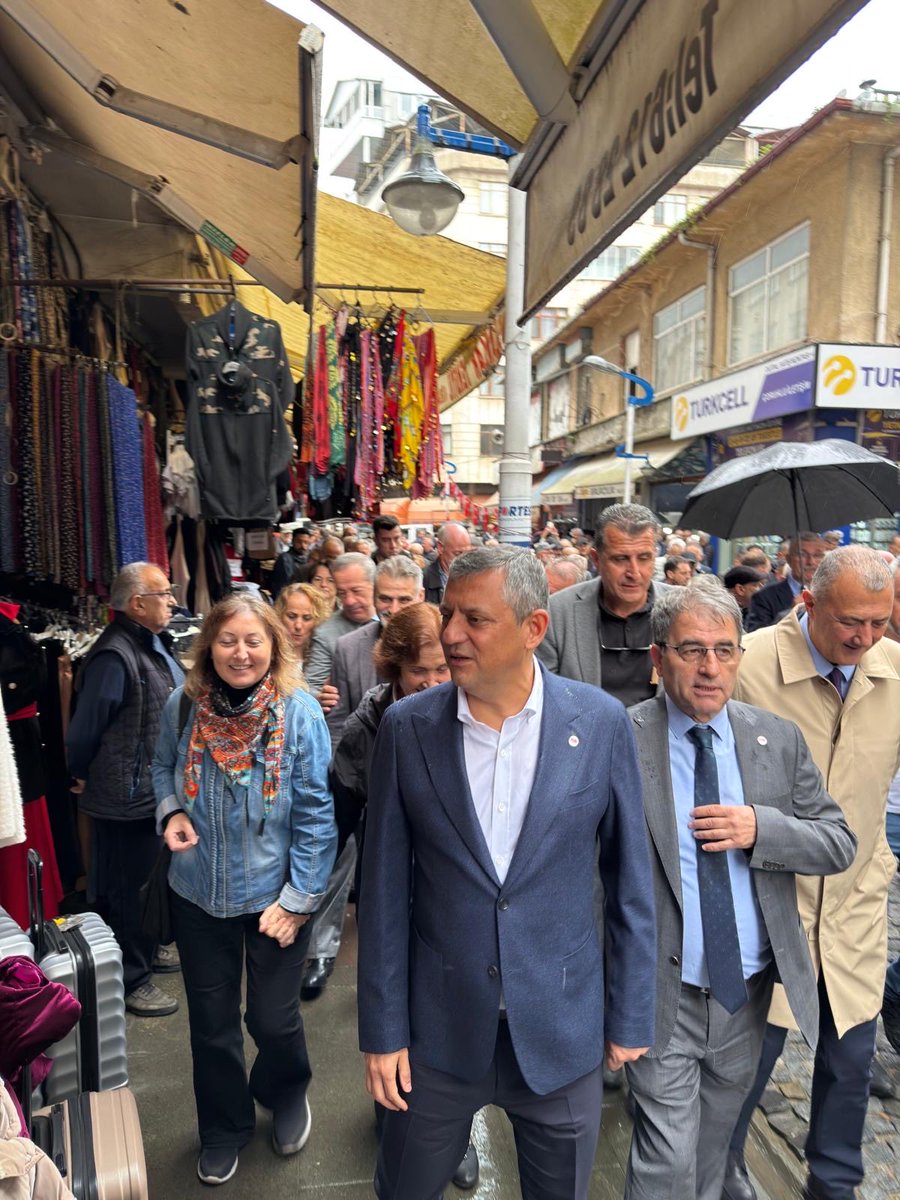 EnverAtagun's tweet photo. Genel Başkanımız Sayın Özgür Özel’i Artvin programı kapsamında havaalanında karşıladık.

Ziyaretleri ve bizlere gösterdiği ilgi ve destek için teşekkür ediyoruz.

Birlikte, daha güzel günlere… 🇹🇷 https://t.co/FP9cmCnz9r