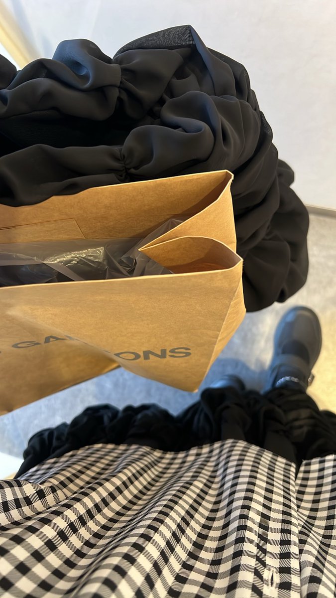sonoda4104's tweet photo. 飛び込んでしまった、、、
諦めようと思ってた彼がいて試着したら最後Sサイズ取り寄せお願いした😭🫨 https://t.co/6AQPe0ZofQ