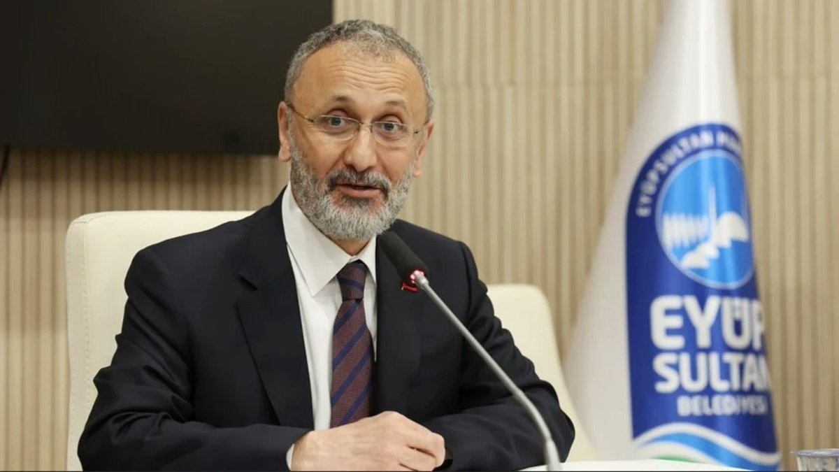 ToplumsalMht225's tweet photo. Eyüpsultan Belediyesi'ne operasyon:

Belediye Başkanı Mithat Bülent Özmen'in de aralarında olduğu 28 kişi gözaltına alındı. Belediye binasında arama yapılıyor.