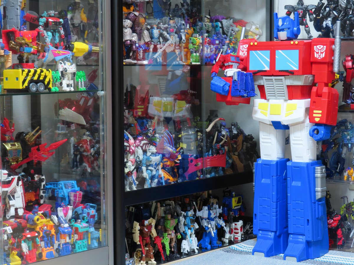 gLYjzoShlTvAN0g's tweet photo. でっかい。

#トランスフォーマー
#Transformers https://t.co/s6DVofjv0Z