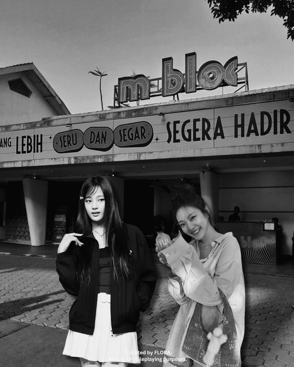 SCARNARI0's tweet photo. ᅠ
ᅠᅠ
ᅠ
ᅠ
ᅠ
 ⚲ M Bloc Space, Jakarta Selatan.
      2 Oktober 2026. | 14.00 WIB.

Mingling here to fill our tummies, now off to the photobox. 📸🤍

ᅠᅠ
ᅠ
ᅠ
ᅠ https://t.co/yDgrDMV0ih