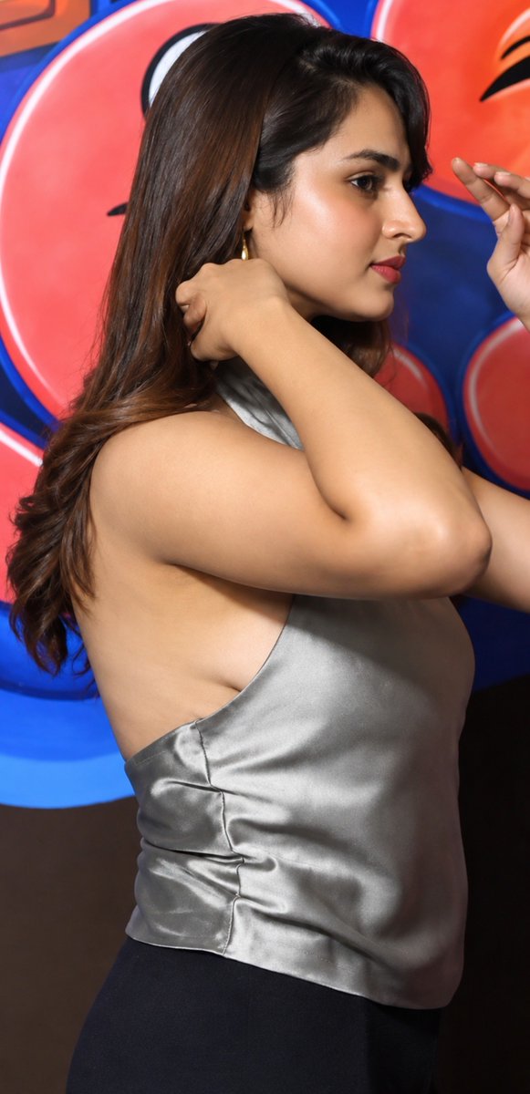 actressnation4u's tweet photo. Side view 😍😍🥵🥵

#AyeshaKhan https://t.co/wD9jvwsDhk