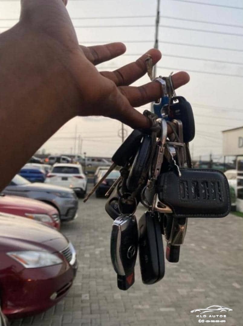 k_autos1's tweet photo. One of these keys could be yours... All you need is the right car 》 Let’s find it.🔑🚘🤝🏽

CALL/WHATSAPP: +234 905 033 4879 🇳🇬

OR

JOIN OUR COMMUNITY for more car insights &amp; updates. 🚘💡
https://t.co/vIkHrOAvlJ
#fyp #foryourpage #joinnow https://t.co/17OOr0EH67