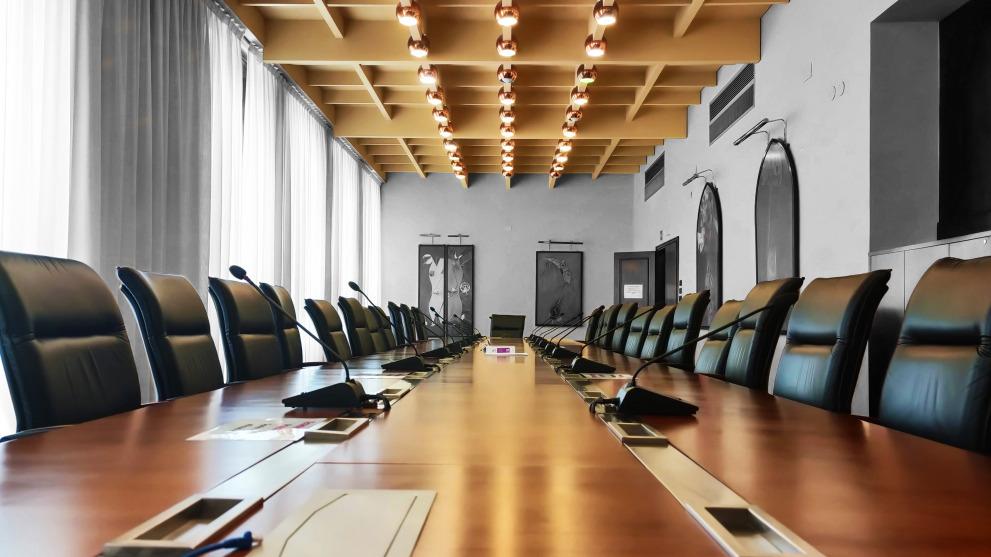 CRFVG's tweet photo. 📅Sessione d'Aula #CRFVG 15-16 ottobre: la Conferenza dei Capigruppo ha approvato il calendario dei lavori. Sedute pomeridiane fino alle 20:00, con possibile prosecuzione in oltranza nell'ultima giornata. 🔔
Approfondimenti:🔗 https://t.co/eH9YLjrHtF
#ConsiglioRegionaleFVG #FVG https://t.co/E3ghr55I3f