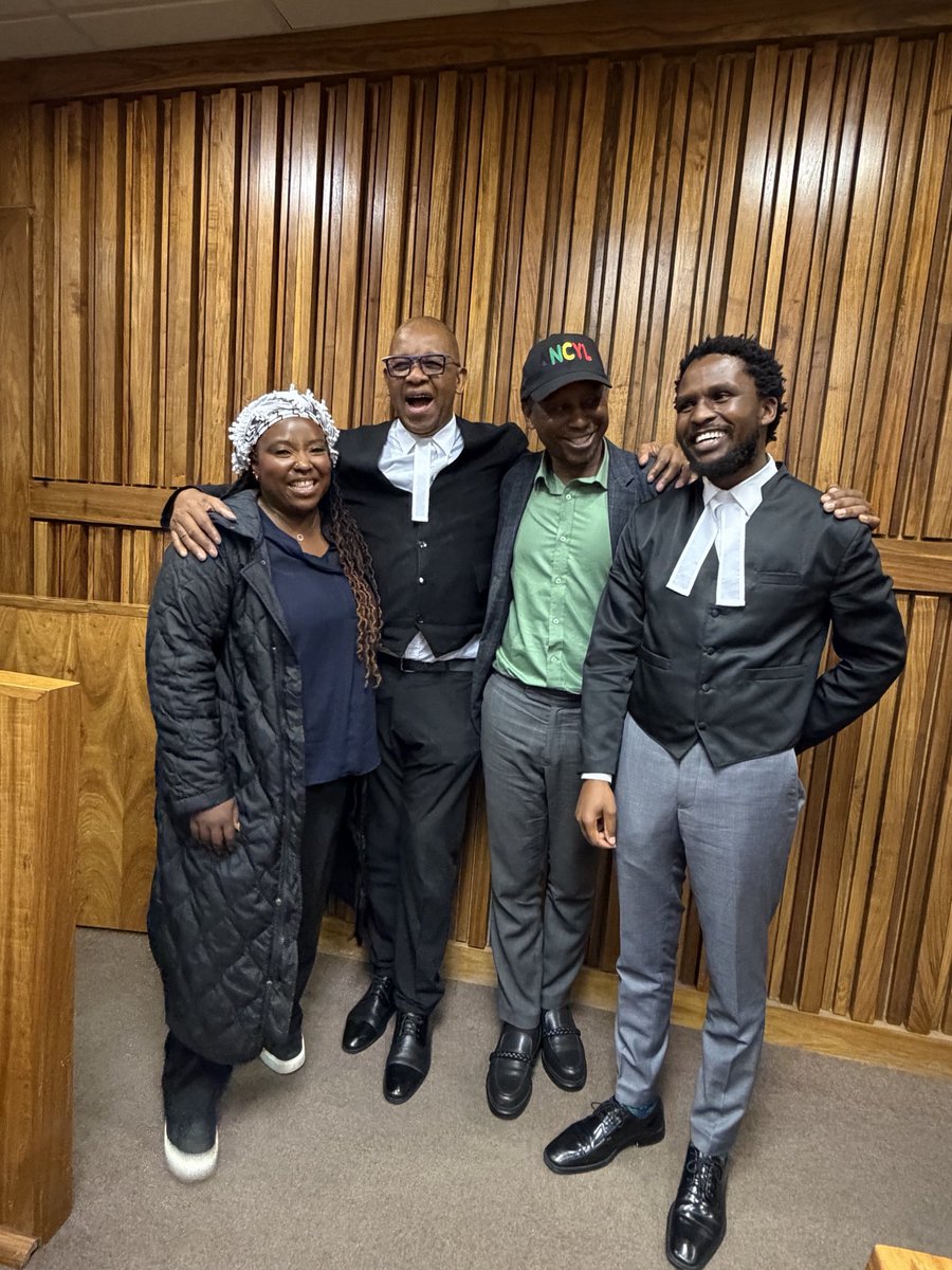 Thuthu_Zuma's tweet photo. Yesterday we were in court supporting Mbanjwa on his case against the @MYANC where our rouge @MbalulaFikile removed him from the list illegally. Lapho the same SG botched the submission process as a whole. Our movement is under siege 💔 https://t.co/jtesIObUea