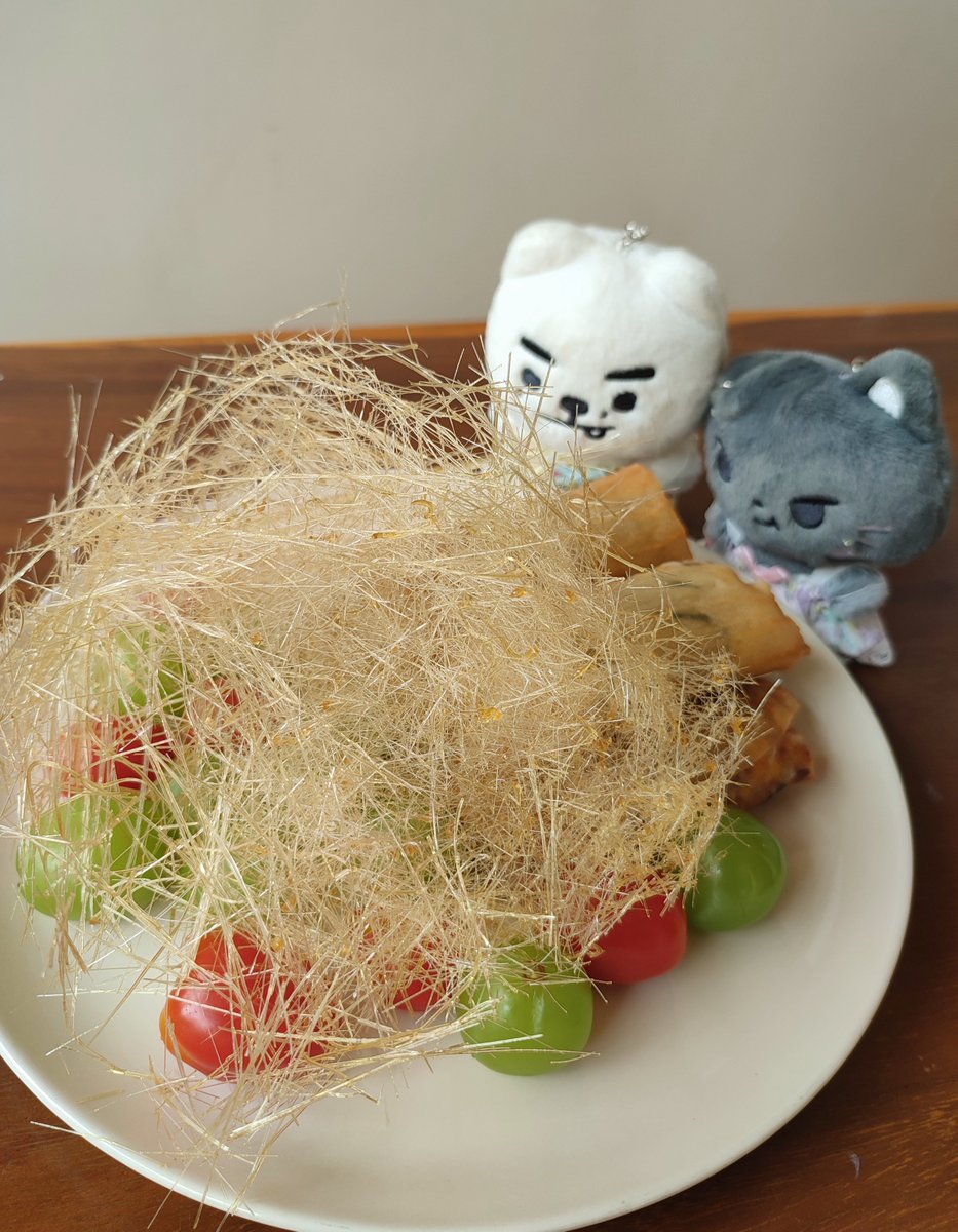 jiharkafm's tweet photo. Idol Spring Rolls ✨

#쉿_비밀의솊 #ShhSecretChefJAY
@ENHYPEN @ENHYPEN_members https://t.co/v0GdoqzLL5