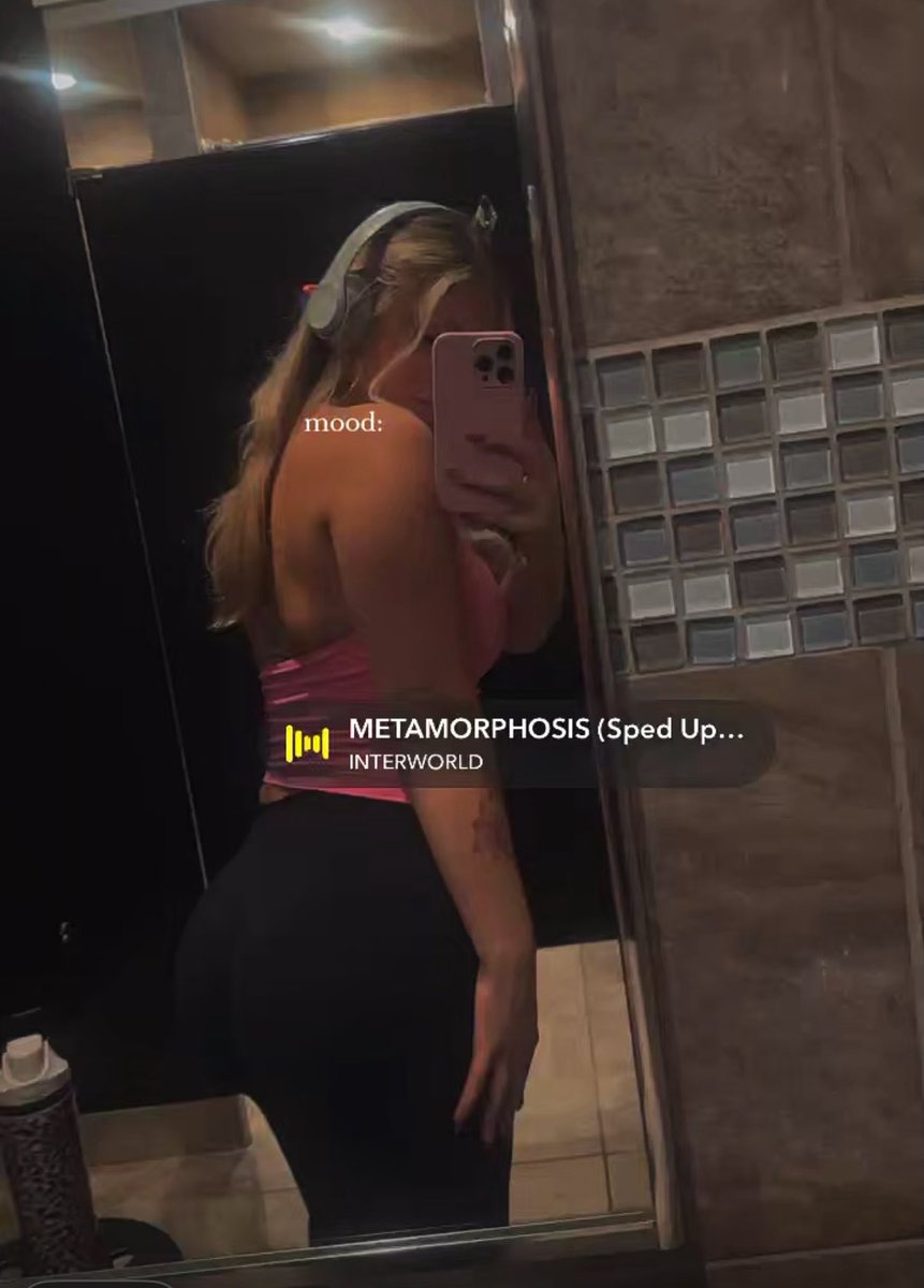 samepostchicks's tweet photo. Girl in black legging 
She needs to be taught a lesson and fucked hard 🥵🥵😩🍆
#blackleggings #pinkshirt #blondehair #gymworkout #gymgirl #prettypink https://t.co/jCxJvEyJyS