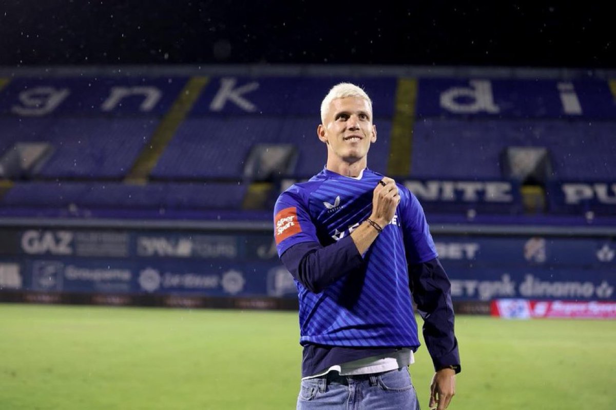 RHilo128's tweet photo. 🚨👀 DANI OLMO QUERRÍA TERMINAR SU CARRERA EN EL DINAMO DE ZAGREB

➡️ Esto es lo que ha dicho su representante en el podcast ‘Inkubator’

🗣️ “Quiere terminar su carrera en el Dinamo y espera que eso suceda”

🎽 “Dani todavía camina por su casa con una camiseta del Dinamo con el 7 y su nombre, incluso ahora en Barcelona”