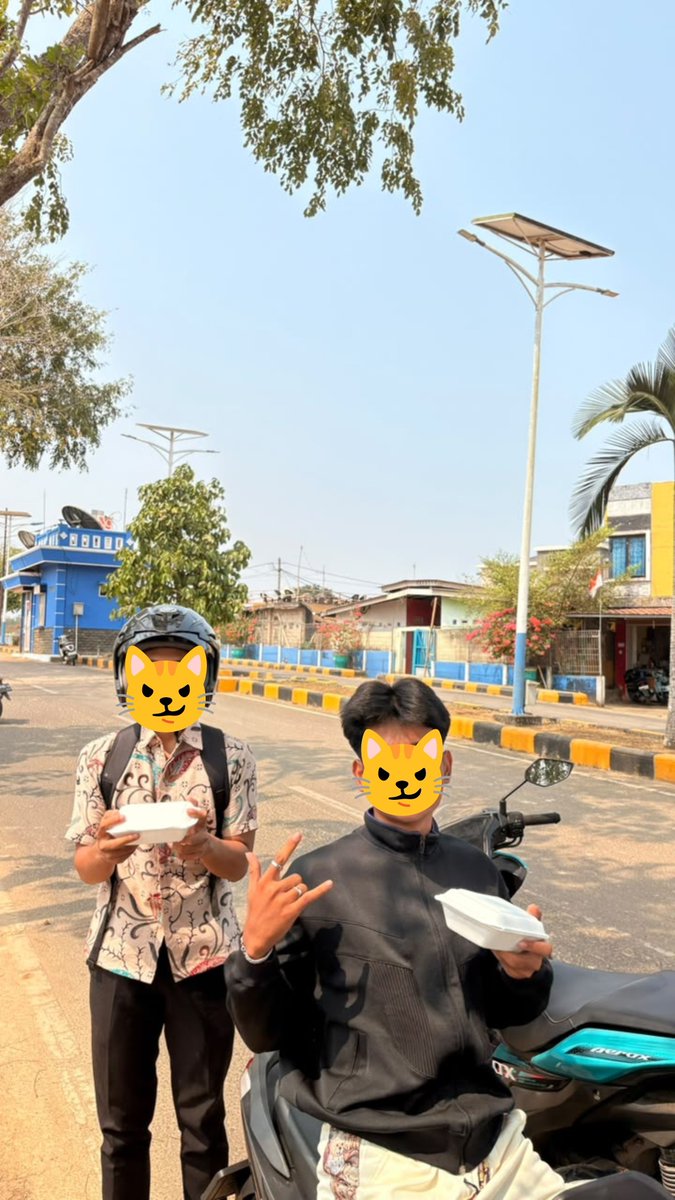 pofxes's tweet photo. Hari ini udah bagiin 35 pax titipan kakak @Dubidamskii @isurspecialist @piy0816_backup Terimakasih banyak yaa ✨💗 https://t.co/mteaBrtNMy