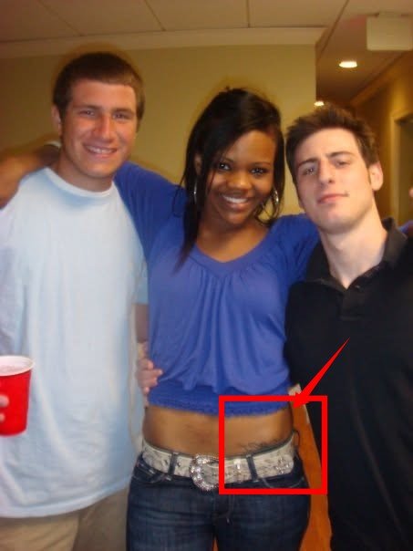 JohPersso's tweet photo. 🚨CANDACE LESBIAN STORY DEBUNKED!

NICE TRY. BUT THE GRIFT IS OVER.

Candace had a hip tattoo on the left side of her body back then.

No hip tattoo on the leaked profile from the adult friend fiender leak.
Will people apologize now?
No, their ego and narcissism won't allow it.👇 https://t.co/3lPmwTu3X0