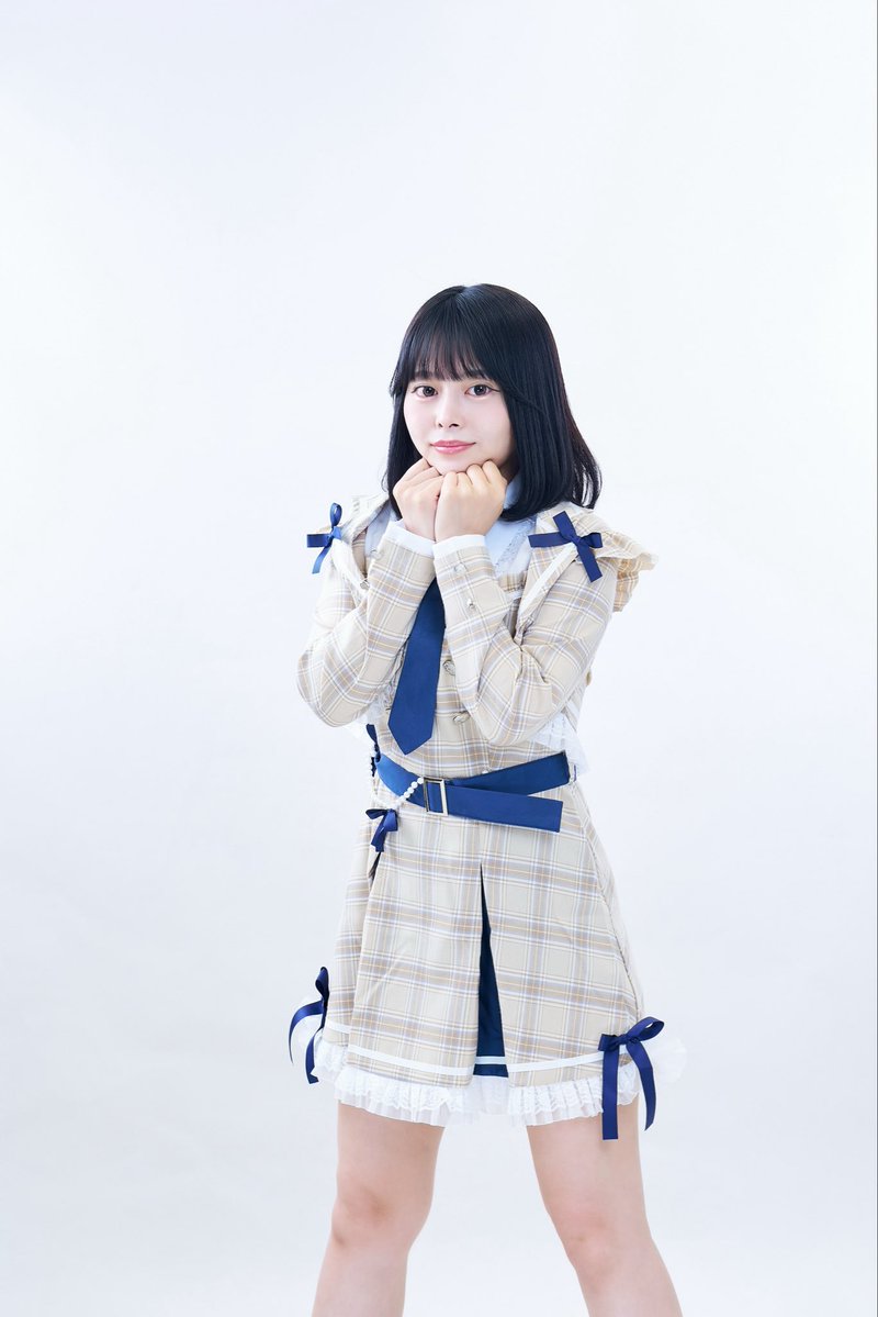 UNROQK_official's tweet photo. 🗝️ ───── MEMBER ───── 🗝️

🎀名前
 【熊白 奈美 （クマシロ ナミ）】

💎 メンバーカラー
【青💙 】

🌟 特技
【ドラム】

💌 一言
「ただいま！最後のアイドル人生
駆け抜けるど💕スーパー頑張るけん🫶」

⚠️90RPで次のメンバー公開！⚠️

この扉の先に、
まだ見たことのない私たちがいる。

『UNROQK』
2026.10.31 DEBUT 🗝️

#UNROQK #アンロック