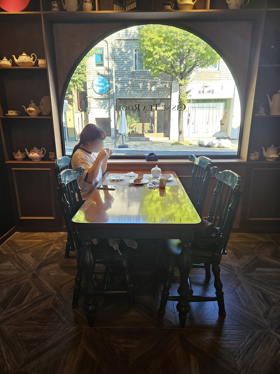 saran_penguin's tweet photo. 優雅なティータイム☕️𓂃◌𓈒𓐍 https://t.co/glHEJH3p0b
