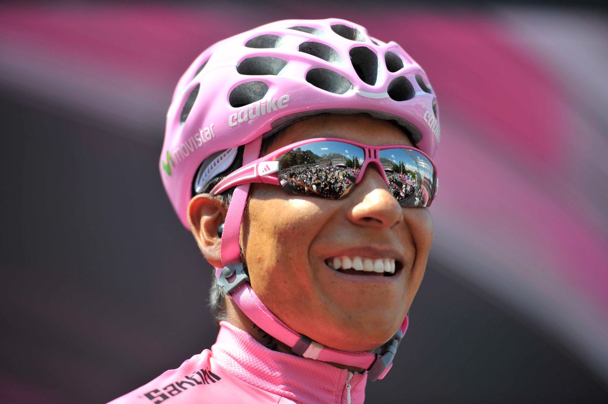 giroditalia's tweet photo. A king of the climbs. An icon for a continent. 🇨🇴🏔️
Nairo Quintana says goodbye to professional cycling. Gracias, Nairo 💗
https://t.co/QIzI4xRdj8
.
Un rey de las cumbres. Un símbolo para todo un continente. 🇨🇴🏔️
Nairo Quintana se despide del ciclismo profesional. Gracias, Nairo 💗
https://t.co/tlsgtyvXGw

#GirodItalia #NairoQuintana