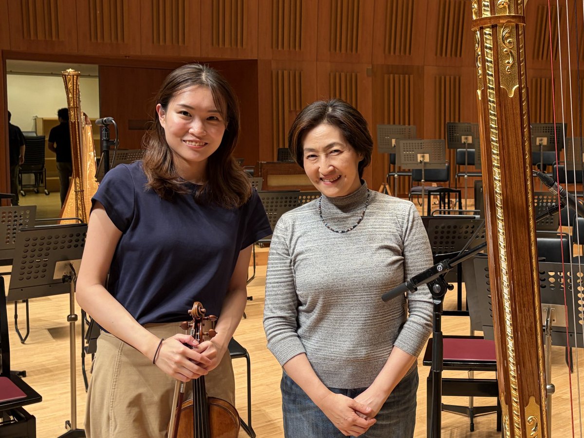 TMSOnews's tweet photo. ブルッフ《スコットランド幻想曲》では、ヴァイオリニストの辻彩奈さん🎻、ハープの吉野直子さん✨をソリストにお迎えします。
スコットランド民謡に由来する美しく儚いヴァイオリンのメロディと、そこに重なるハープの優しく温かい響き。広大な自然や民族の誇りをも感じさせるMo.ノットと #都響 とのハーモニーをお聴き逃しなく。
吉野直子さんは、後半のストラヴィンスキーとスクリャービンにもご出演くださいます。

当日券は10時より #都響 WEBチケットにて発売いたします🎫詳しくはURLをご覧ください。

♪
第1052回定期演奏会Aシリーズ
10/3(土) 14:00 東京芸術劇場
https://t.co/SffTwHjLvx

指揮／#ジョナサンノット　
ヴァイオリン／#辻󠄀彩奈*
ハープ／#吉野直子*

メンデルスゾーン：序曲《フィンガルの洞窟》
ブルッフ：スコットランド幻想曲 *
ストラヴィンスキー：葬送の歌
スクリャービン：法悦の詩（交響曲第4番）