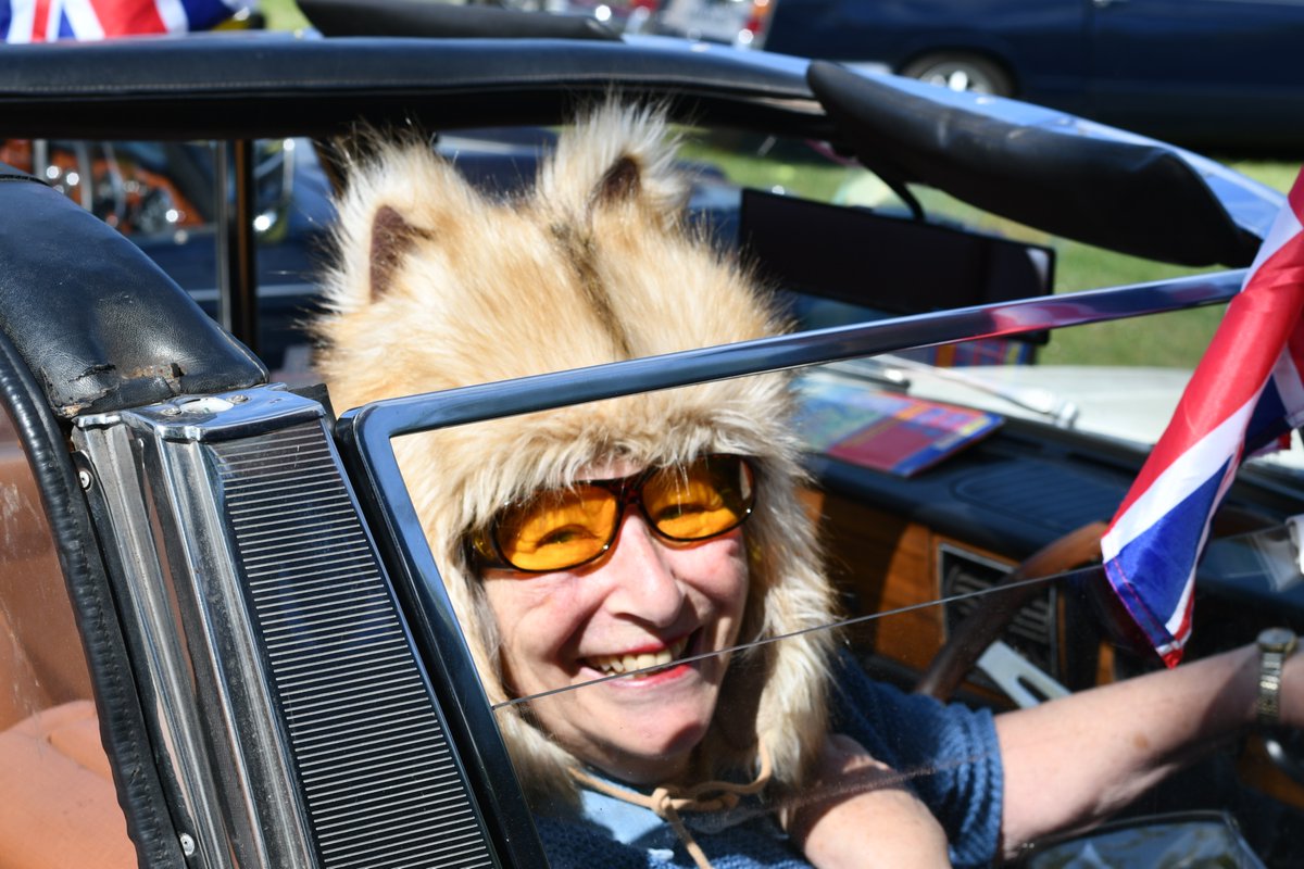 TriumphSSixClub's tweet photo. Today is World Smile Day π
Create to promote good cheer & acts of kindness....
Smiling helps to lower your heart rate & blood pressure.
So jump in your Triumph & off for a drive, that will definitely bring create a big smile
#TSSC #Triumph #worldsmileday https://t.co/FwgPjqNP1d