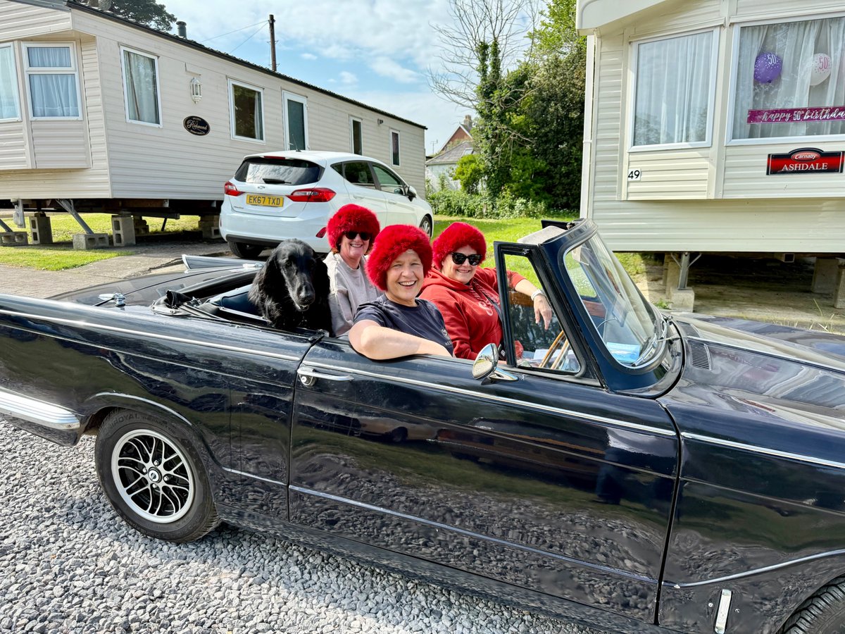 TriumphSSixClub's tweet photo. Today is World Smile Day π
Create to promote good cheer & acts of kindness....
Smiling helps to lower your heart rate & blood pressure.
So jump in your Triumph & off for a drive, that will definitely bring create a big smile
#TSSC #Triumph #worldsmileday https://t.co/FwgPjqNP1d